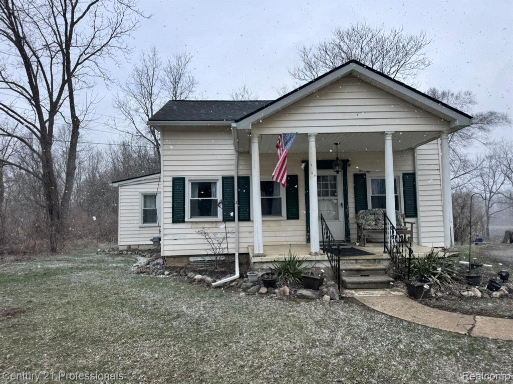2021 West Rose Center Road Holly, MI 48442 - Photo 4 of 30