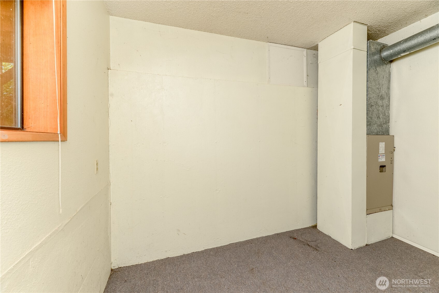 179 Hurricane Ridge Drive Sequim, WA 98382 - Photo 31 of 34 a view of an empty room