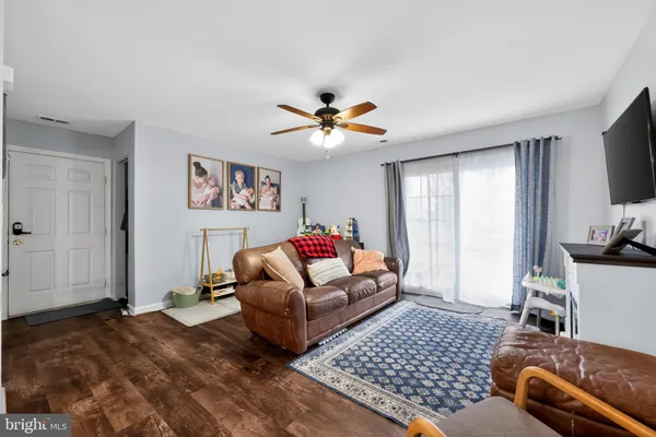 $255,000 | 269 Everly Court, Mount Laurel, NJ 08054