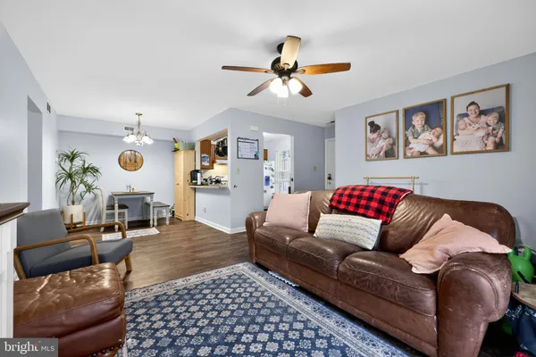 $255,000 | 269 Everly Court, Mount Laurel, NJ 08054