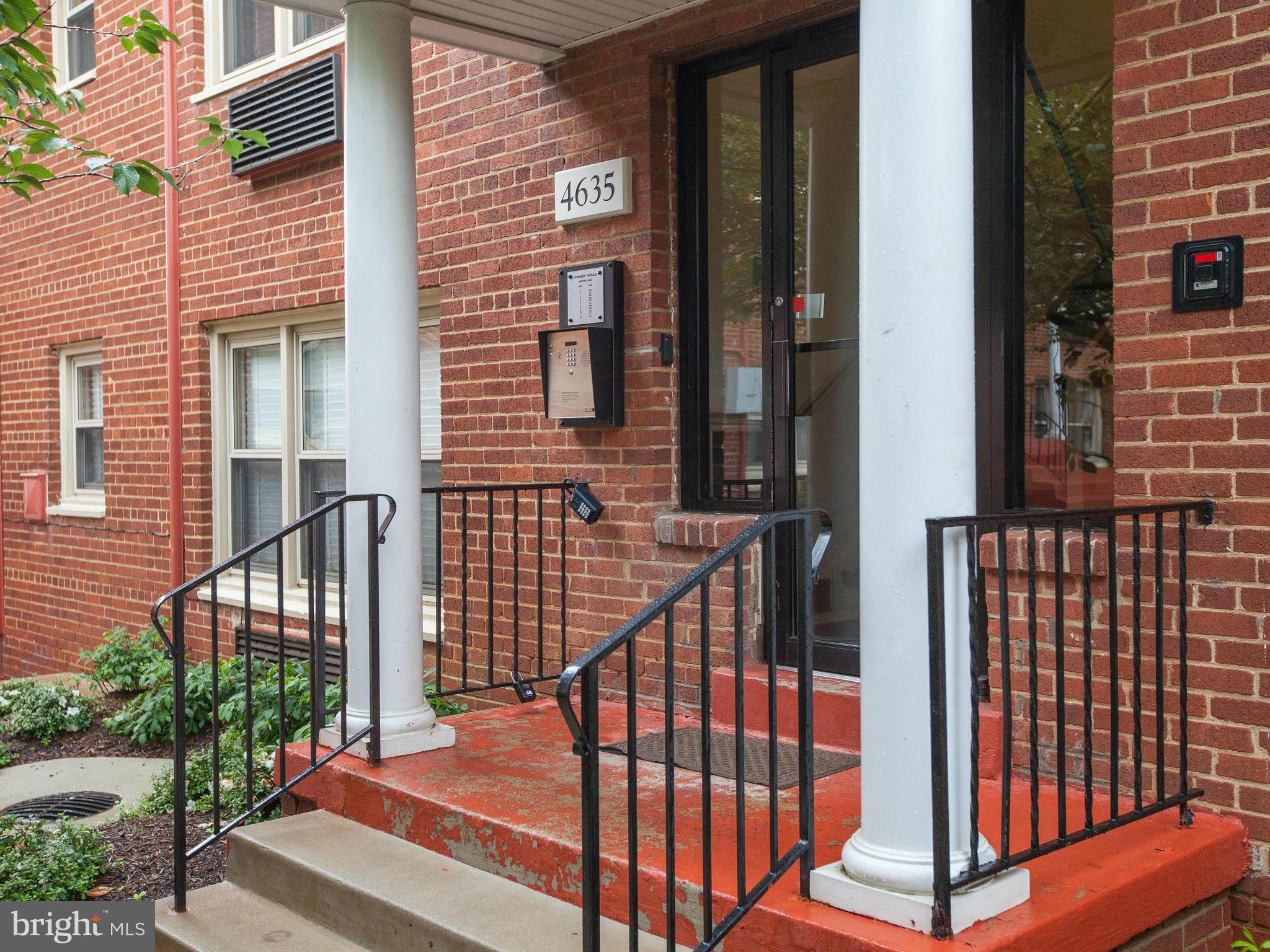 4635 20th Road North, Unit 9 Arlington, VA 22207 - Photo 4 of 29 Exterior (Front)