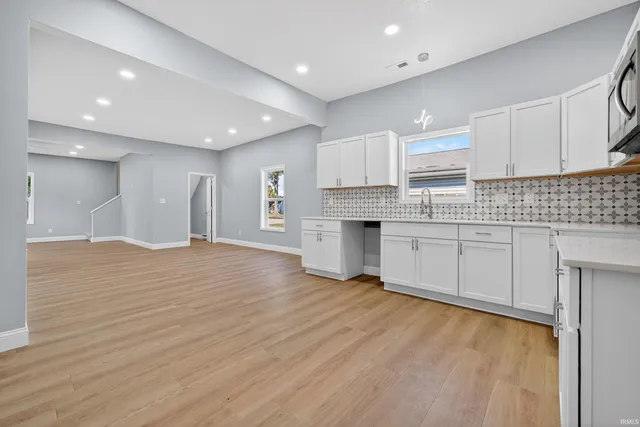 $279,900 | 117 West North F Street, Gas City, IN 46933