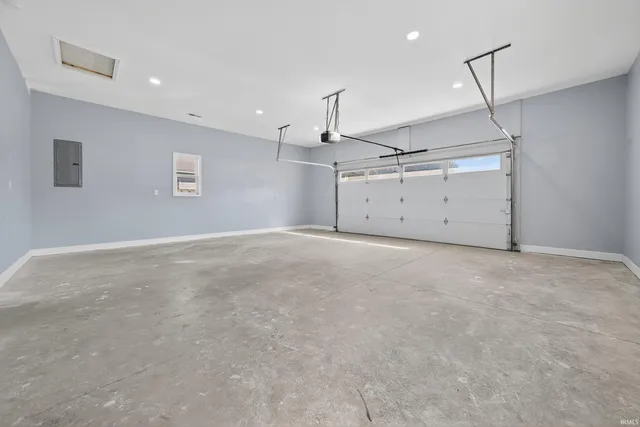 $279,900 | 117 West North F Street, Gas City, IN 46933