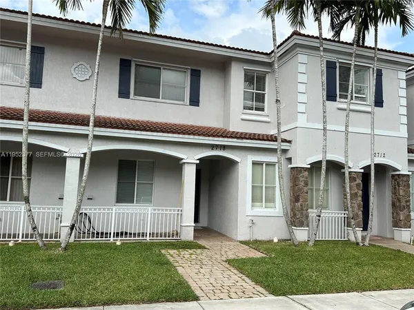 $2,300 | 2718 Southwest 82nd Avenue, Unit 104, Miramar, FL 33025