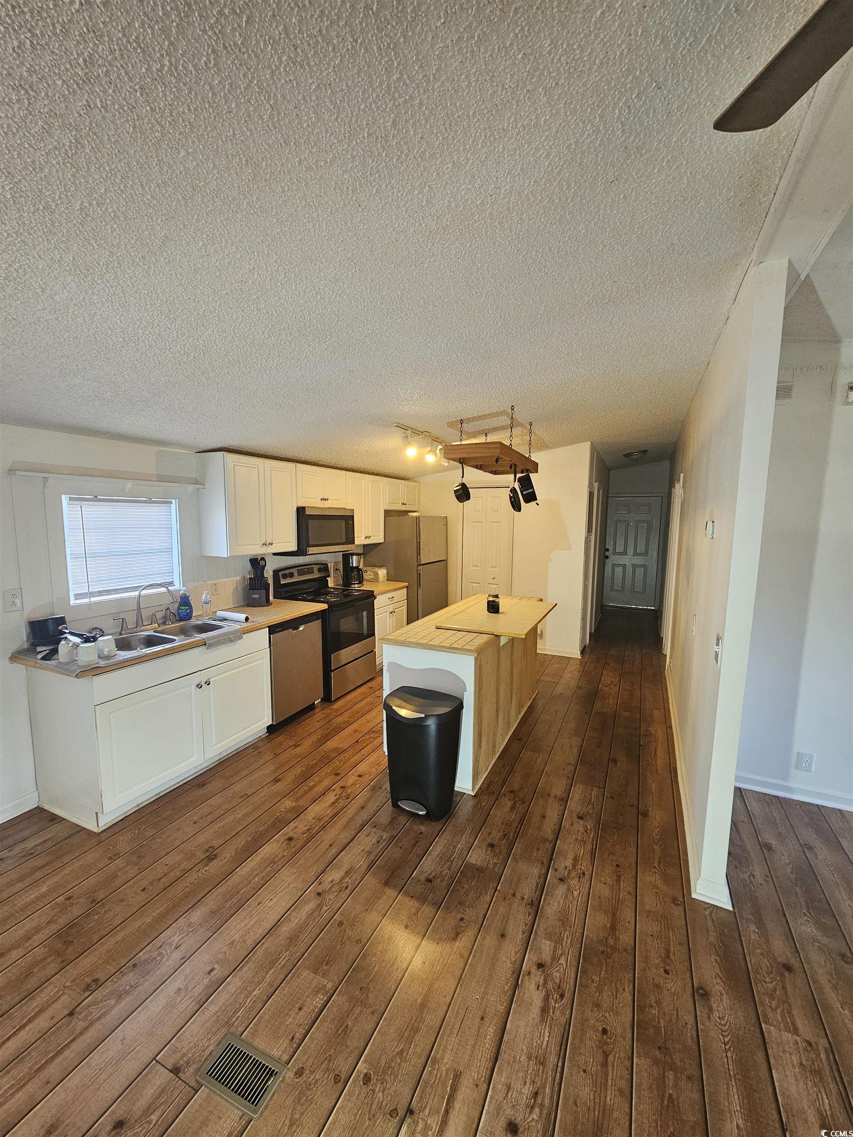 46 Islander Court Murrells Inlet, SC 29576 - Photo 2 of 14 Kitchen with appliances with stainless steel finis