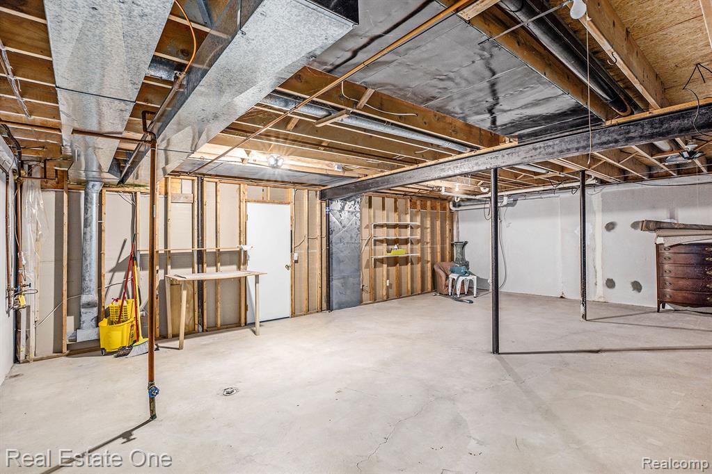 2210 London Bridge Drive Rochester Hills, MI 48307 - Photo 22 of 26