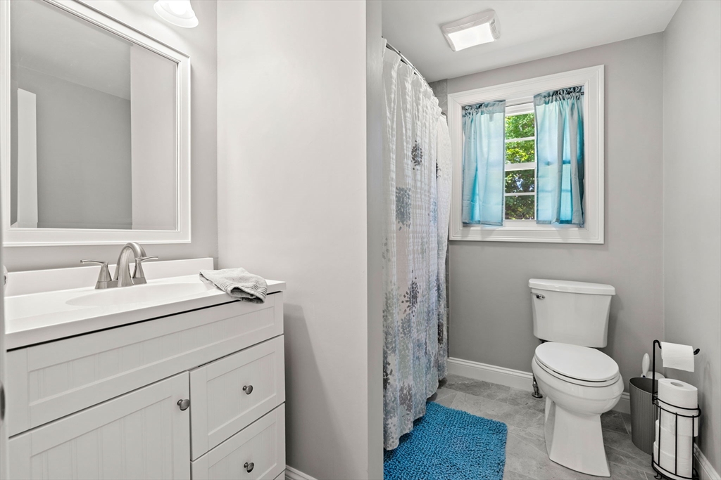 106 Conant Street Danvers, MA 01923 - Photo 20 of 30