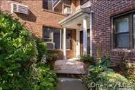 $2,800 | 1213 East Broadway, Unit B12, Hewlett, NY 11557