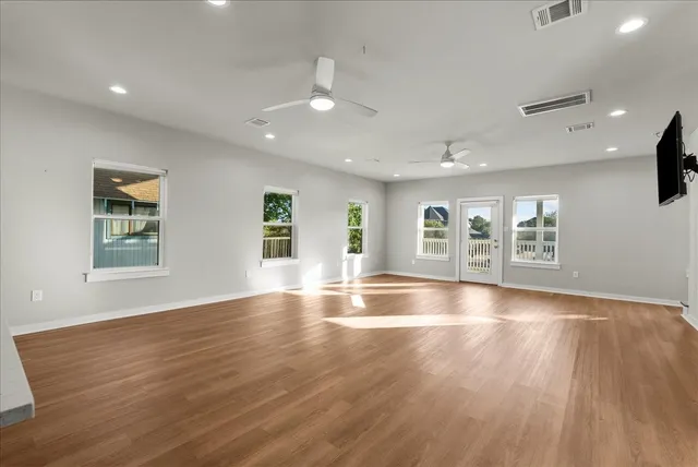 $303,500 | 101 Grove Street, La Porte, TX 77571