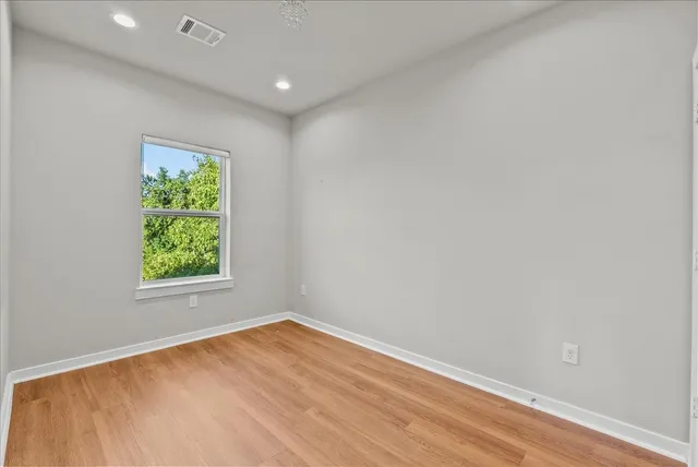 $303,500 | 101 Grove Street, La Porte, TX 77571