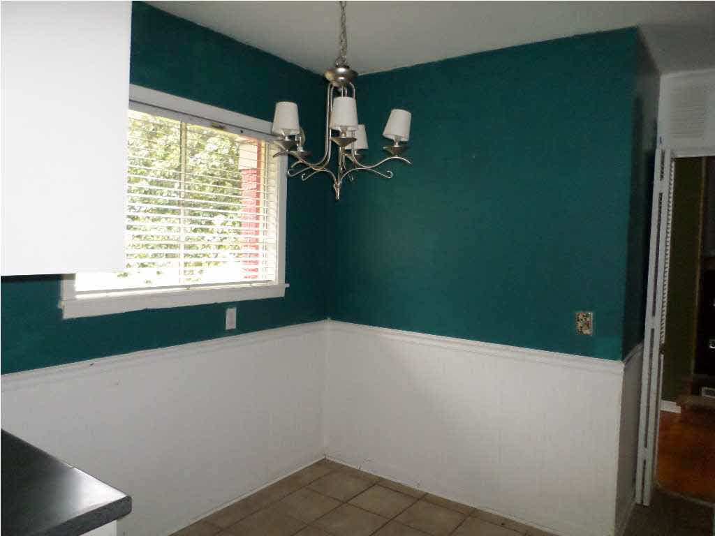 2429 Nottingham Road Jackson, MS 39211 - Photo 4 of 19 Breakfast Room