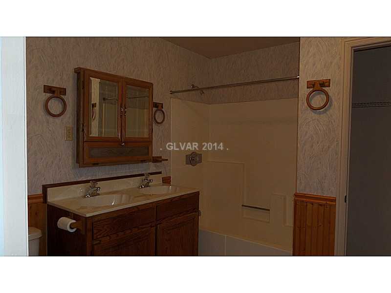 Master Bath/Spa.