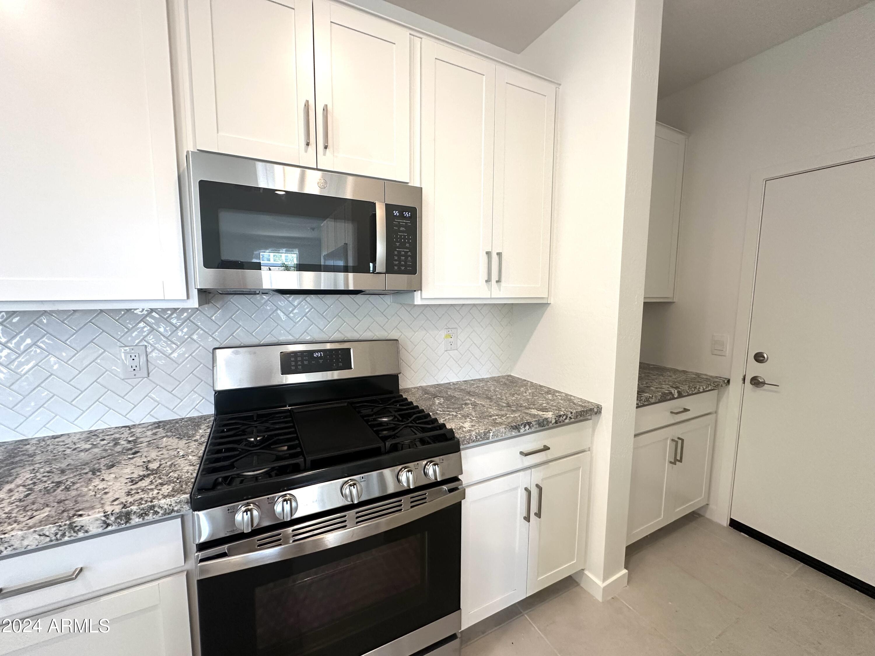 4746 South Element Mesa, AZ 85212 - Photo 2 of 12 95.3