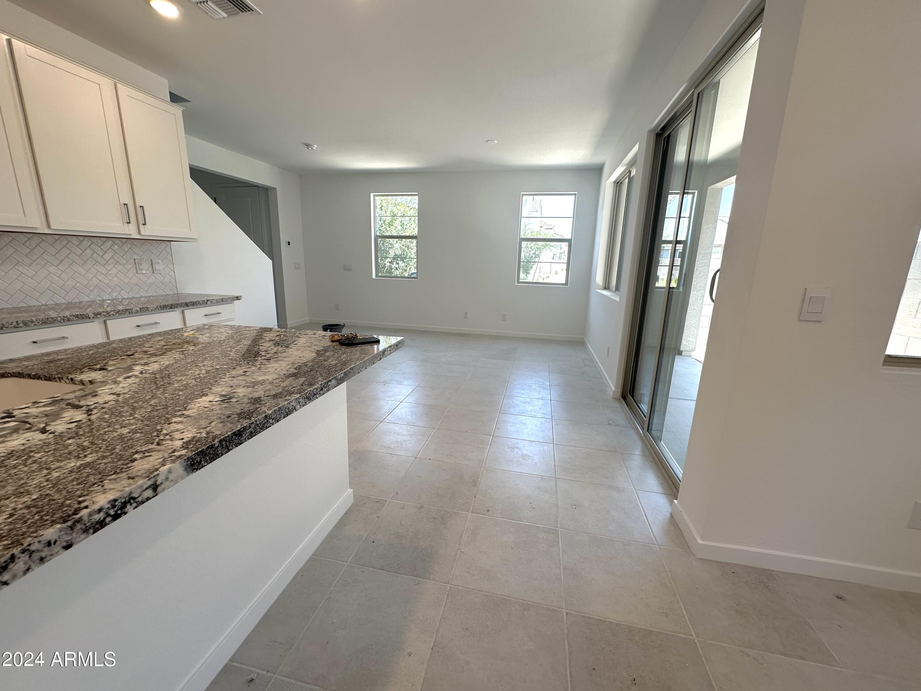 4746 South Element Mesa, AZ 85212 - Photo 6 of 12 95.7