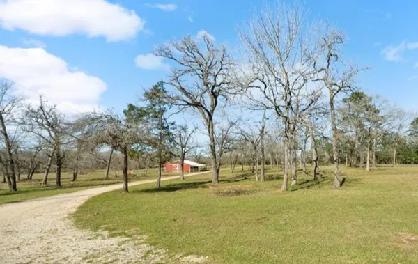 $975 | 22349 Farm To Market 359, Hempstead, TX 77445