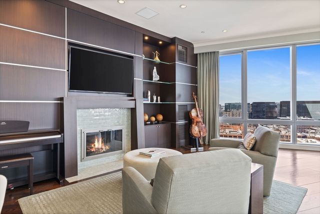 $5,200,000 | 500 Atlantic Avenue, Unit 21H, Boston, MA 02210