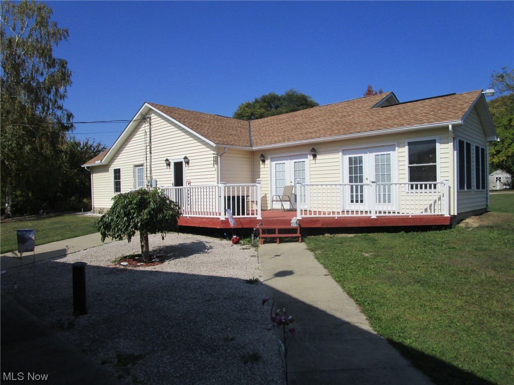 4870 Rockwell Road Ashtabula, OH 44004 - Photo 9 of 47 Side view of house