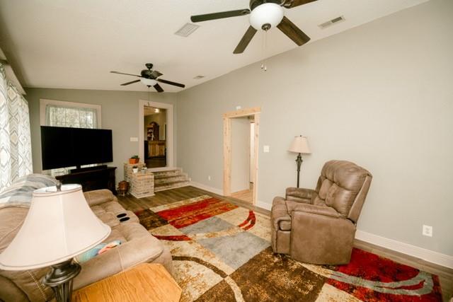 21029 Mitch Road Bogalusa, LA 70427 - Photo 7 of 38 Gallery Image 7