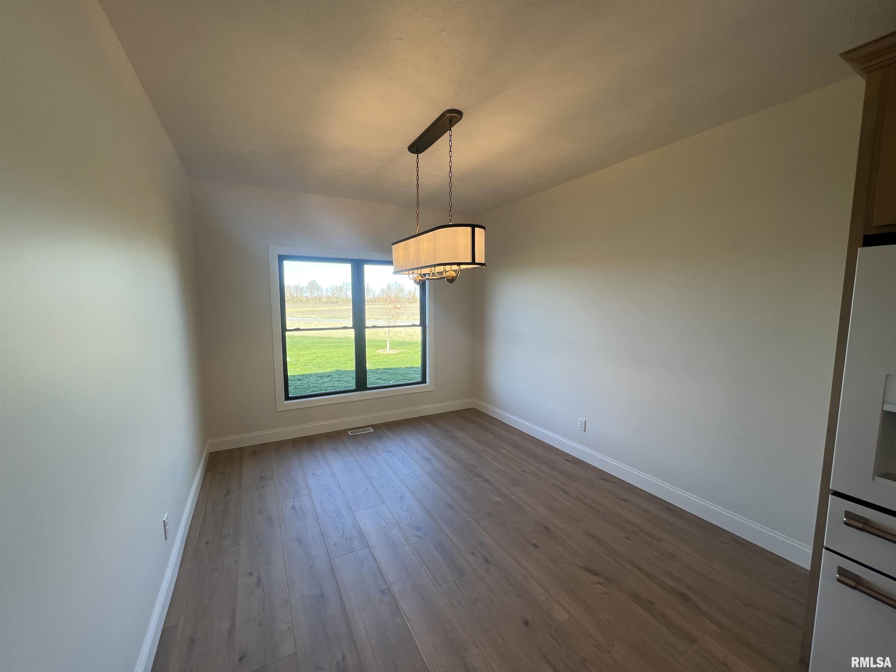 3825 Sugar Loaf Drive Springfield, IL 62711 - Photo 5 of 13 Gallery Image 5