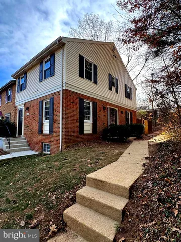 $650,000 | 9652 Lindenbrook Street, Fairfax, VA 22031