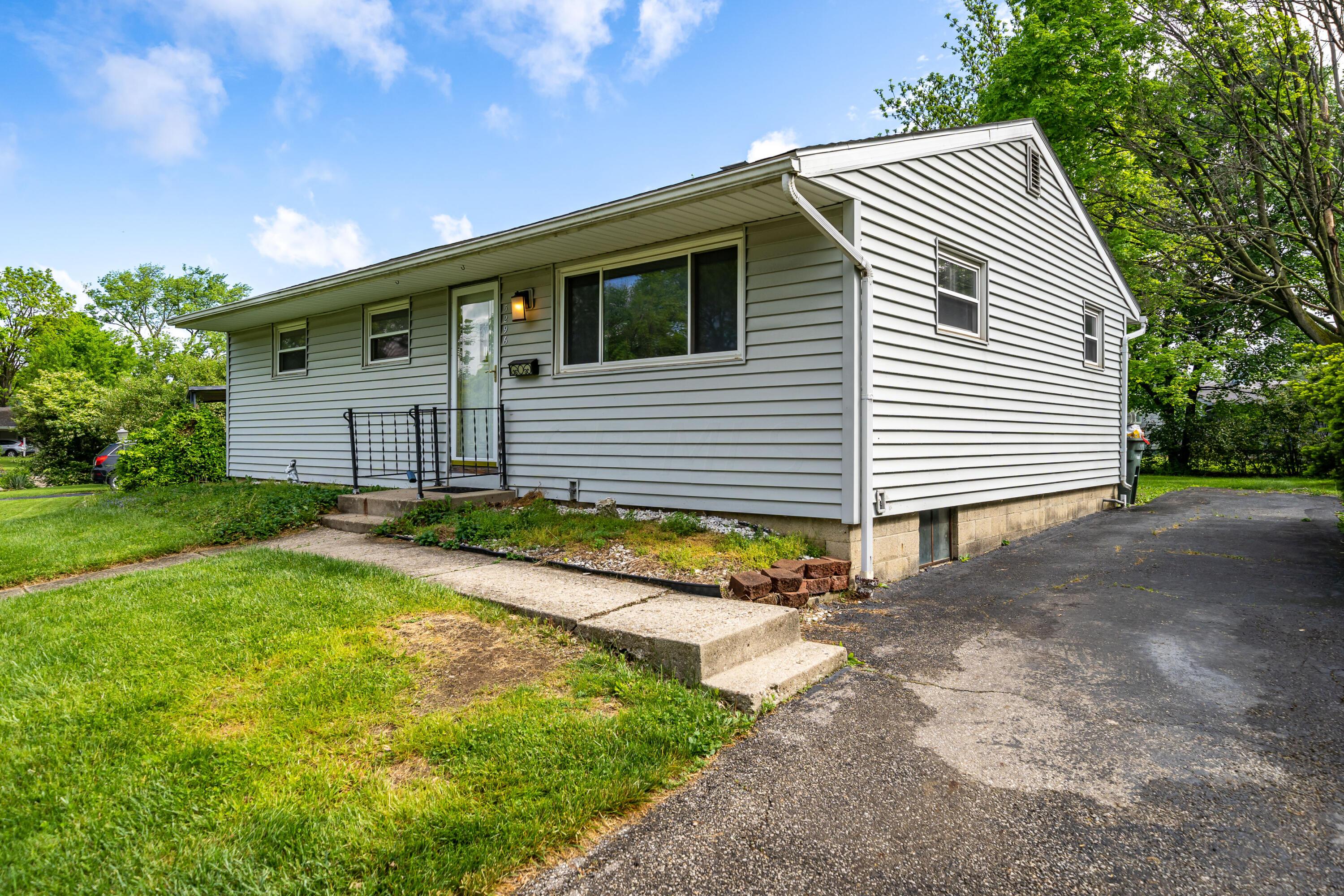 5296 Stock Road Columbus, OH 43229 - Photo 5 of 32 5296 Stock Road_MLS_4