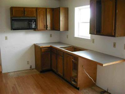 5155 West Dewey Road Owosso, MI 48867 - Photo 9 of 14 20272656-8.JPG
