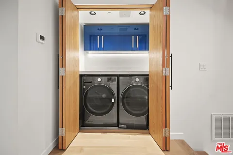 $2,350,000 | 212 Bay Street, Unit 101, Santa Monica, CA 90405