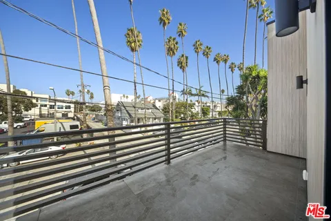 $2,350,000 | 212 Bay Street, Unit 101, Santa Monica, CA 90405