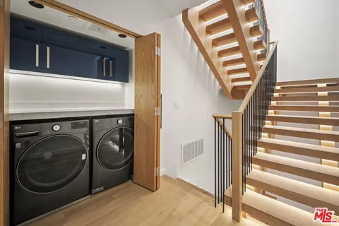 $2,350,000 | 212 Bay Street, Unit 101, Santa Monica, CA 90405