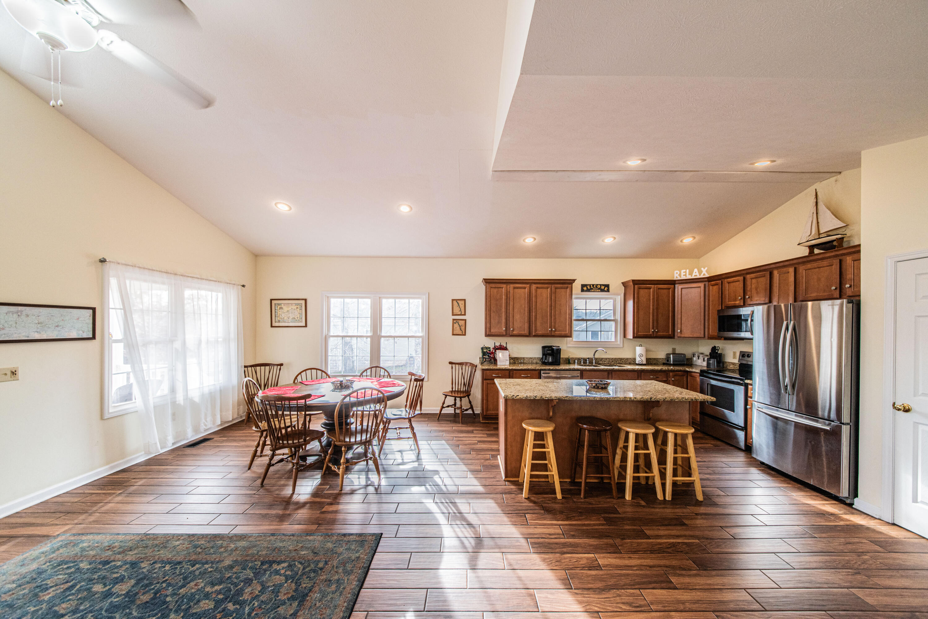 444 East Commerce Avenue Grand Rivers, KY 42045 - Photo 6 of 18 _DSC6979