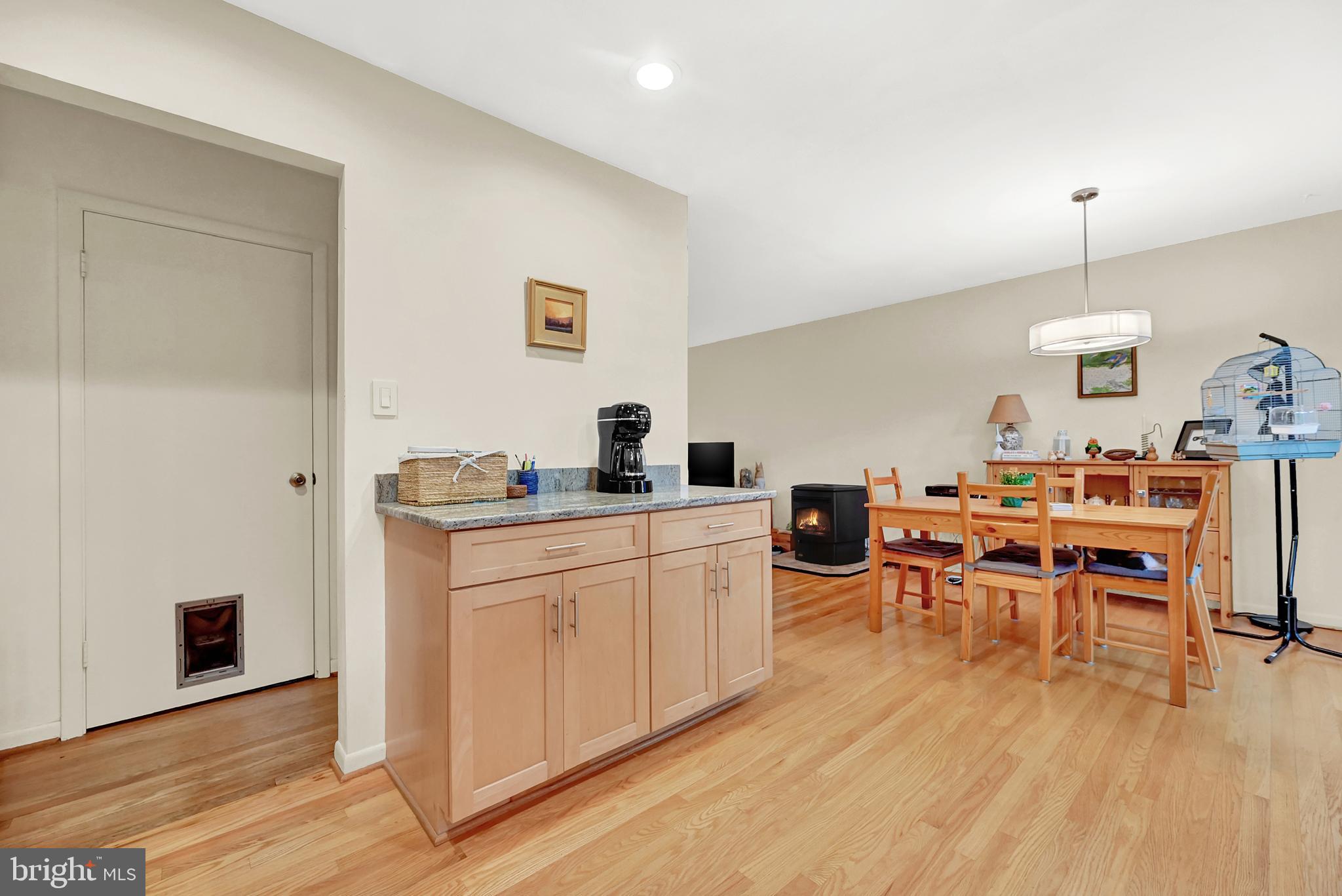 4685 Geeting Road Westminster, MD 21158 - Photo 13 of 36 kit/dining area