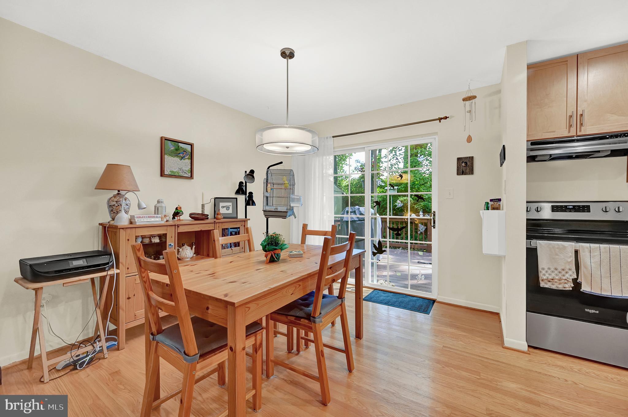 4685 Geeting Road Westminster, MD 21158 - Photo 7 of 36 Dining area with slider to deck