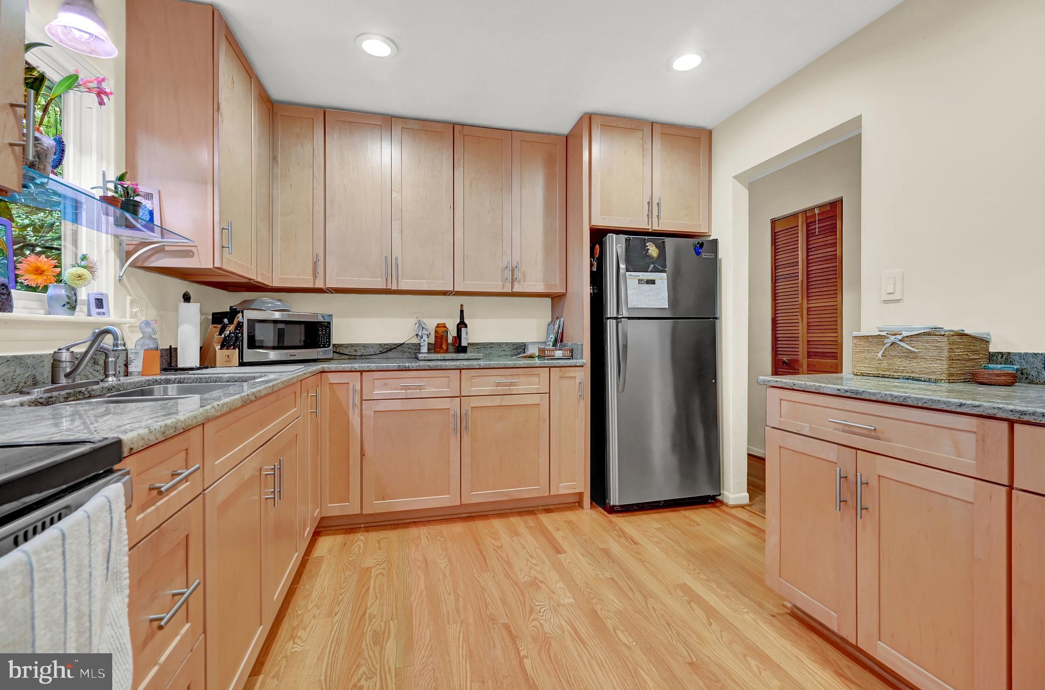 4685 Geeting Road Westminster, MD 21158 - Photo 9 of 36 Nice kitchen