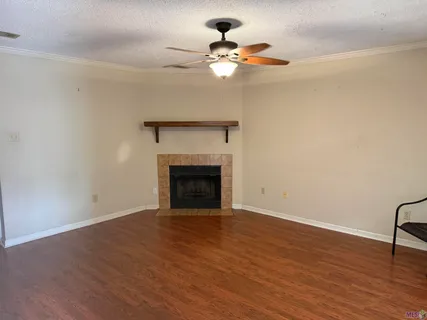 $109,700 | 4624 Parkoaks Drive, Unit 9, Baton Rouge, LA 70816