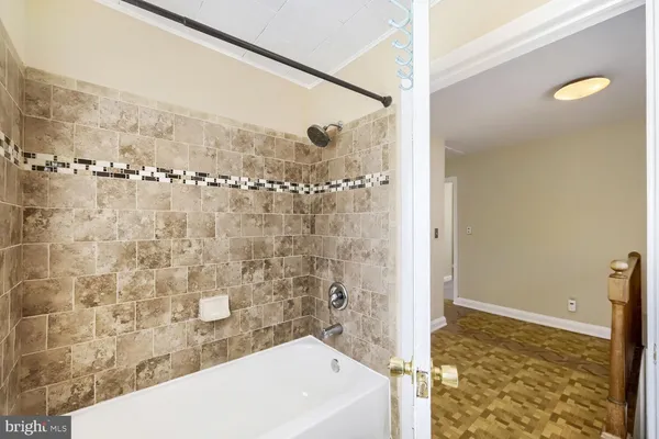 $2,300 | 6609 Fairdel Avenue, Baltimore, MD 21206