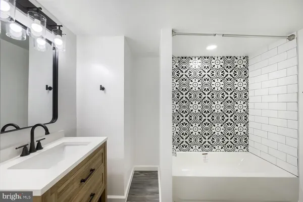 $2,300 | 6609 Fairdel Avenue, Baltimore, MD 21206