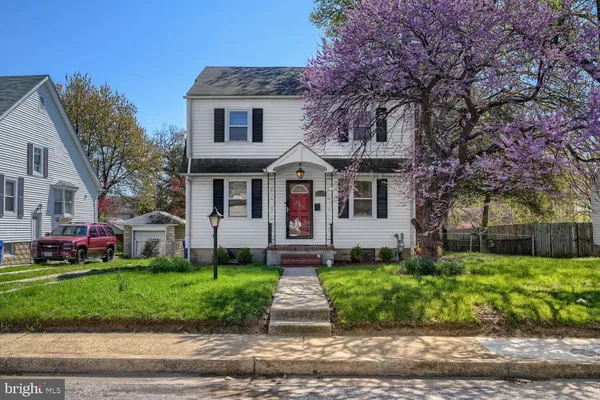 $2,300 | 6609 Fairdel Avenue, Baltimore, MD 21206