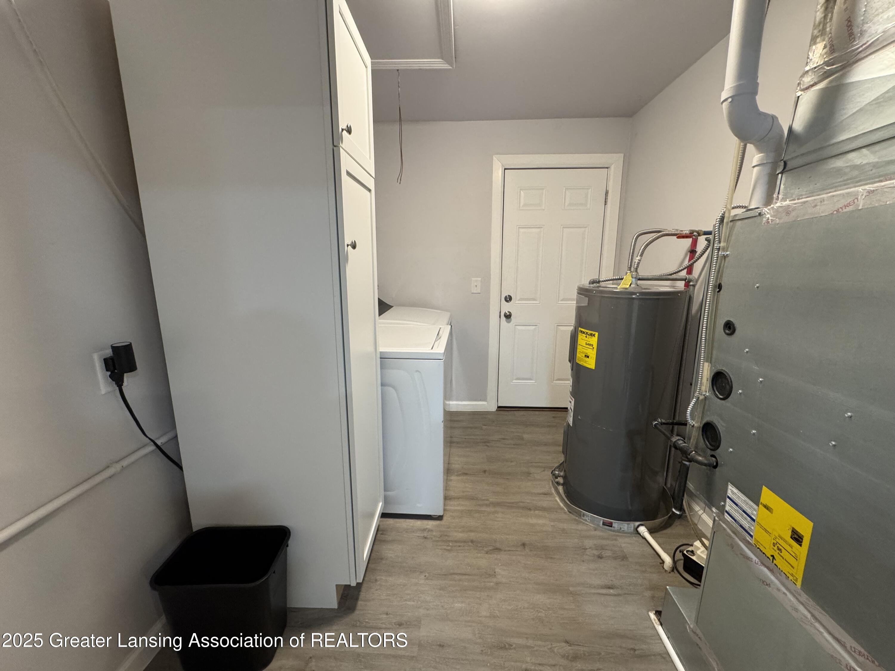 6819 Richard Road Lansing, MI 48911 - Photo 13 of 23 IMG_6858