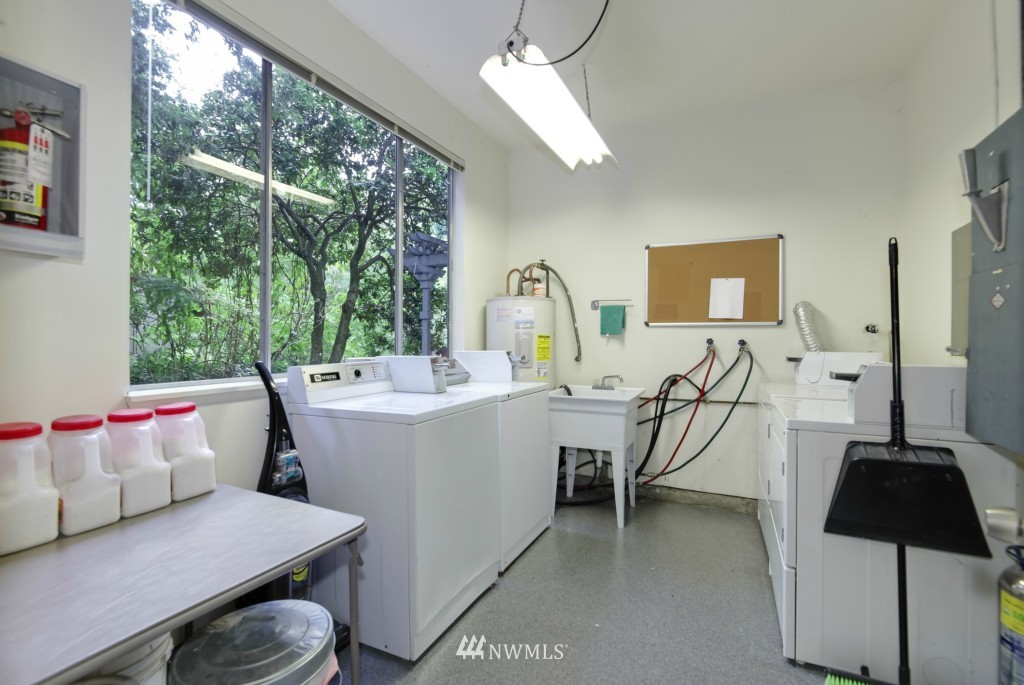905 North 36th Street Seattle, WA 98103 - Photo 14 of 14 Gallery Image 14