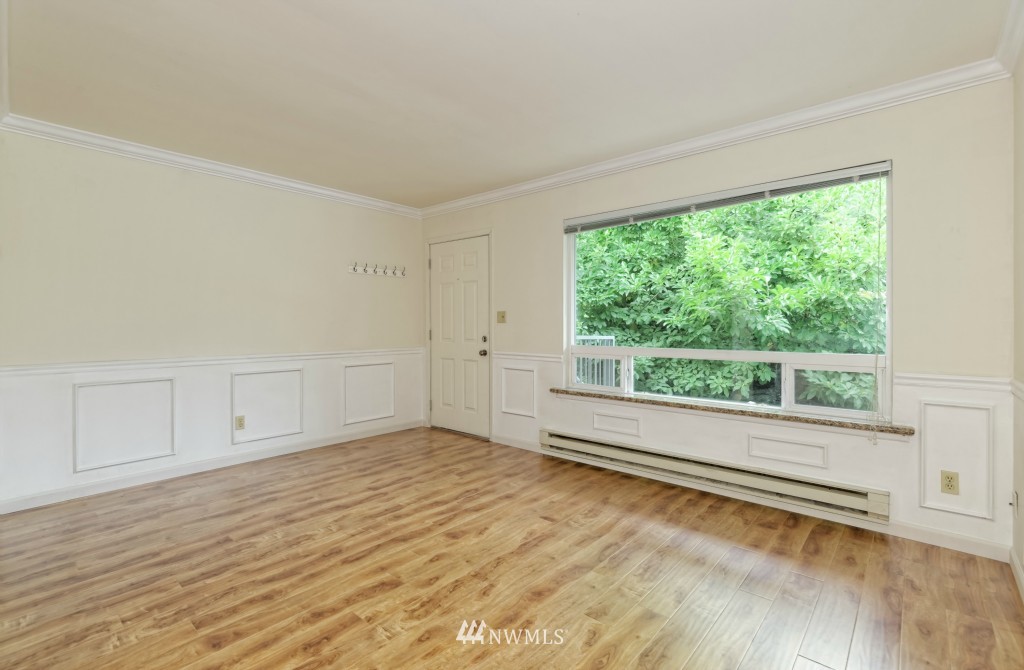 905 North 36th Street Seattle, WA 98103 - Photo 5 of 14 Gallery Image 5