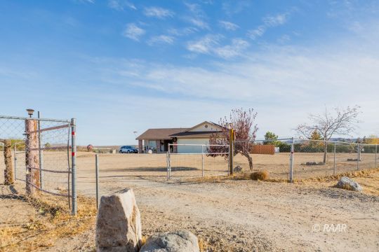 1344 South Gateway Boulevard Ridgecrest, CA 93555 - Photo 2 of 38 Gallery Image 2