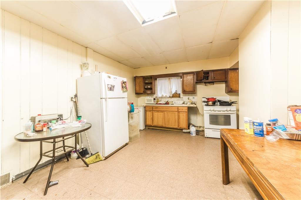 3147 Brighton Road Brighton Heights, PA 15212 - Photo 4 of 24 Gallery Image 4