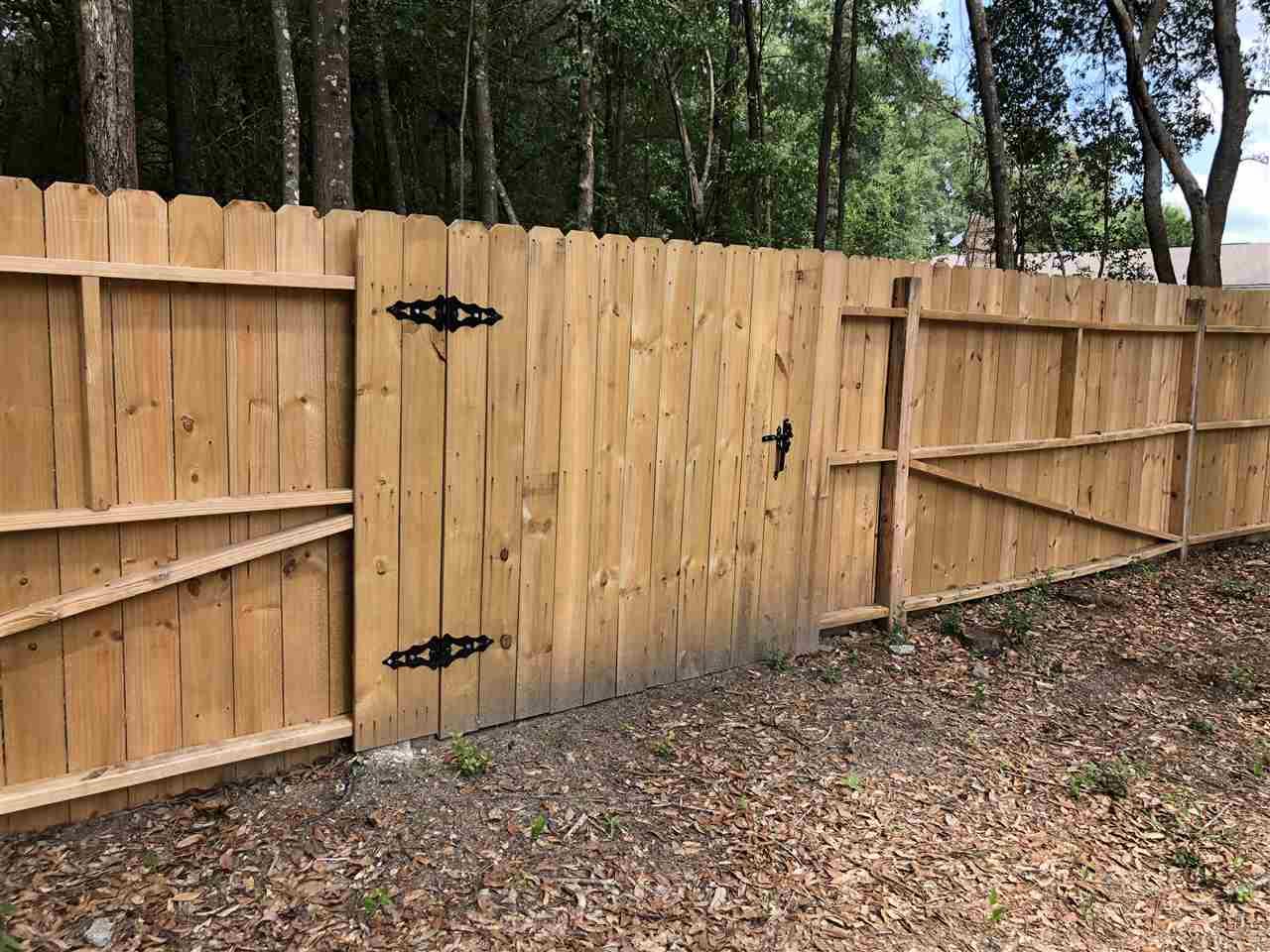 5577 Northrop Road Milton, FL 32570 - Photo 17 of 18 Property extends past fence