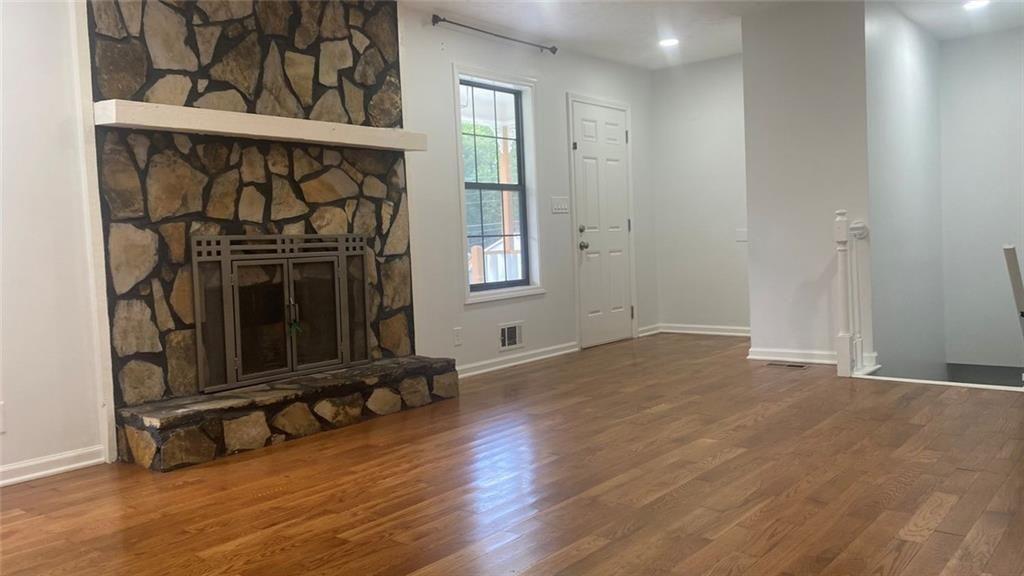 1807 Merry Oak Road Southwest Marietta, GA 30008 - Photo 4 of 21 Gallery Image 4