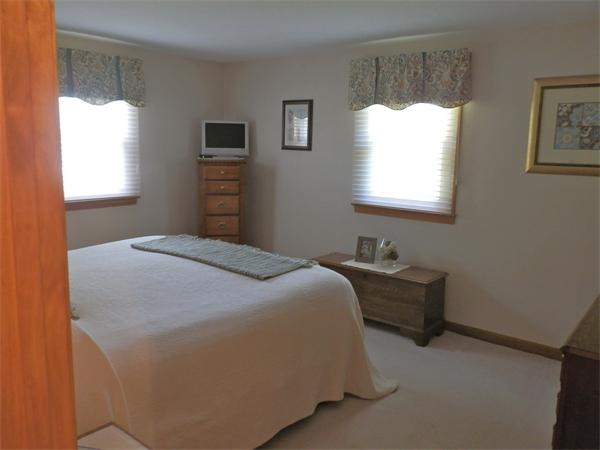 137 Nottingham Road Dracut, MA 01826 - Photo 13 of 27 Gallery Image 13