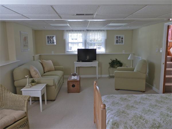 137 Nottingham Road Dracut, MA 01826 - Photo 21 of 27 Gallery Image 21