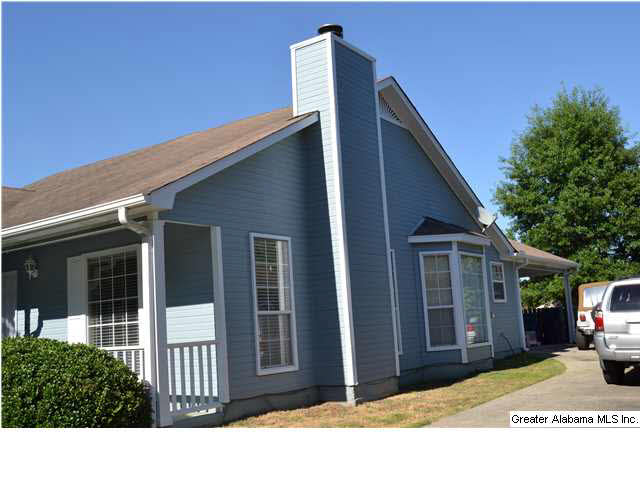 125 Cambridge Pointe Circle Alabaster, AL 35007 - Photo 2 of 16