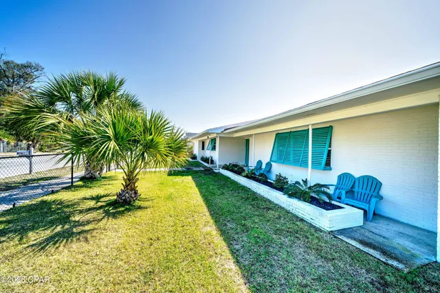 $2,700 | 2615 West 11th Street, Panama City, FL 32401
