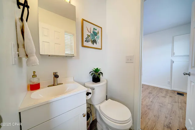 $2,700 | 2615 West 11th Street, Panama City, FL 32401