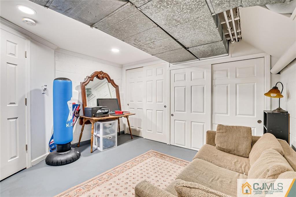 14 Boxwood Road Piscataway, NJ 08854 - Photo 37 of 55 Gallery Image 37